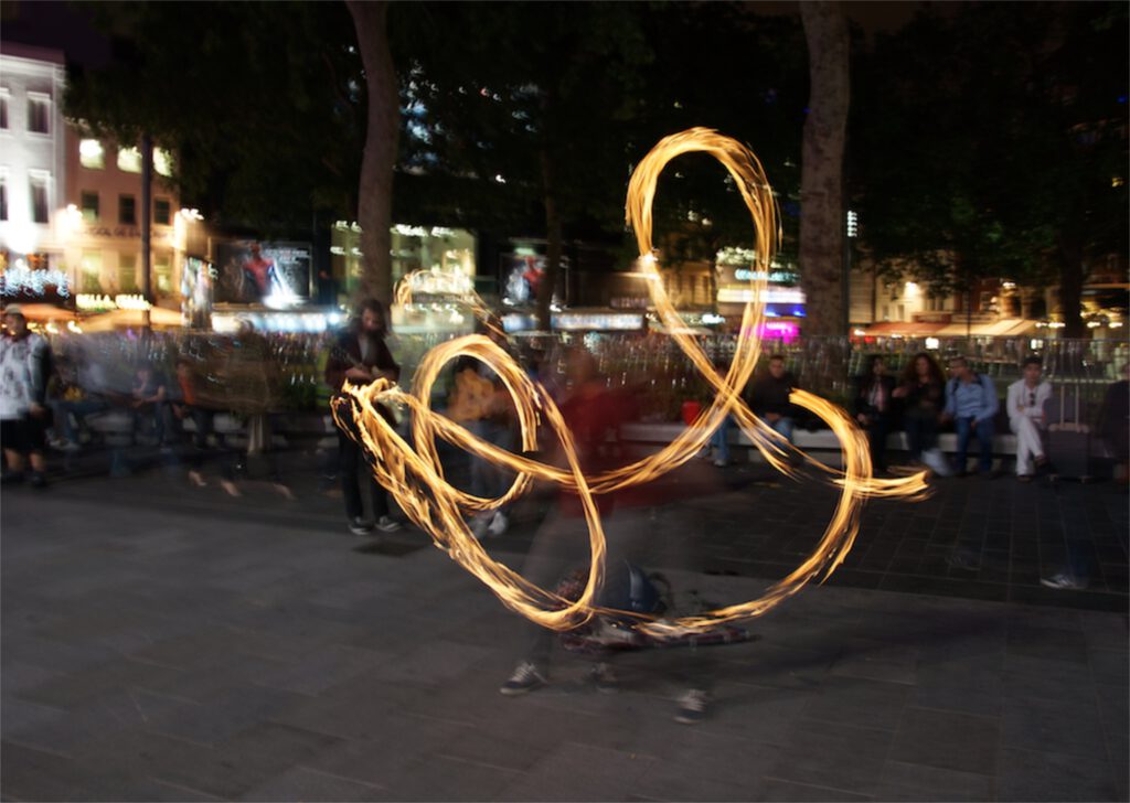 london fire juggler streetartist